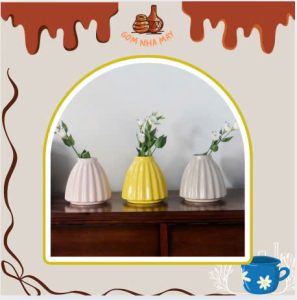 Bình hoa gốm sứ nhỏ gọn